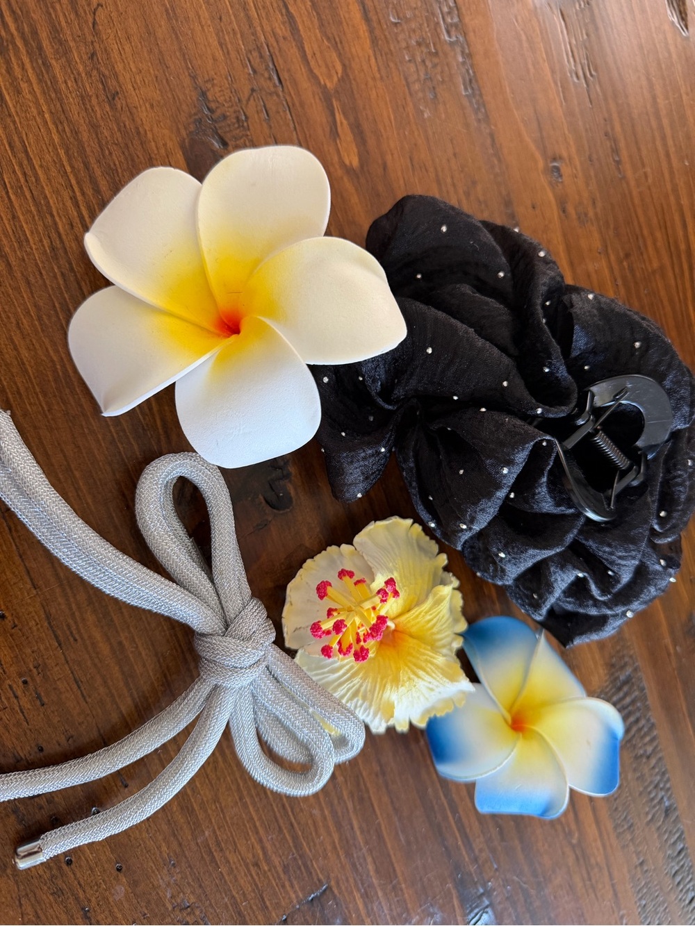 Bundle of hair accessories